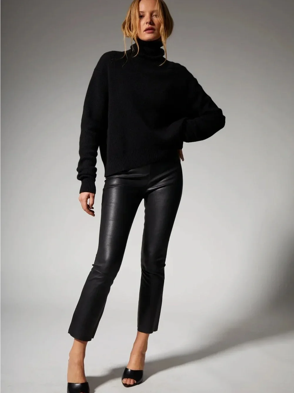 NWT SPRWMN High Waist Black Crop Flare Leggings Size S - Picture 1 of 10